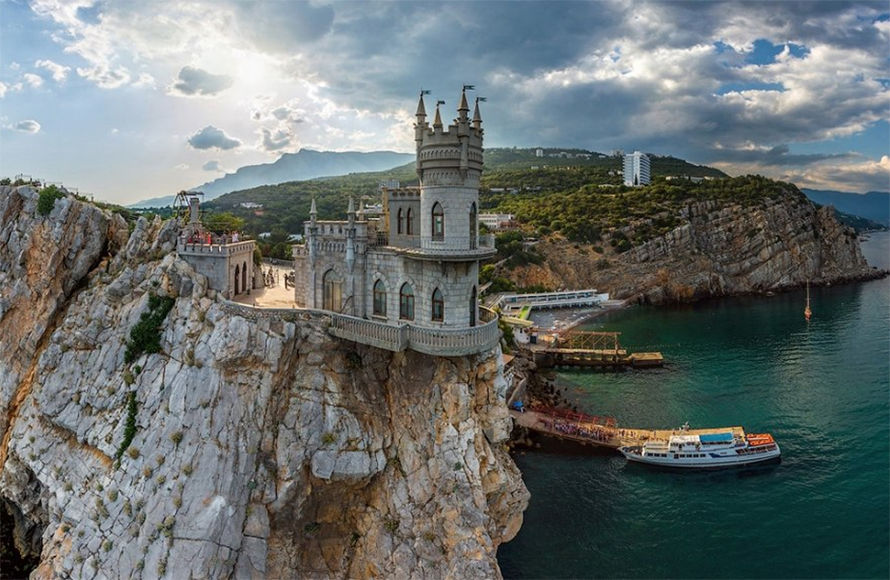 Птичье гнездо Крым