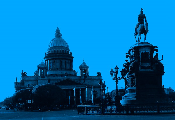 С днём рожденья, град петров любимый!