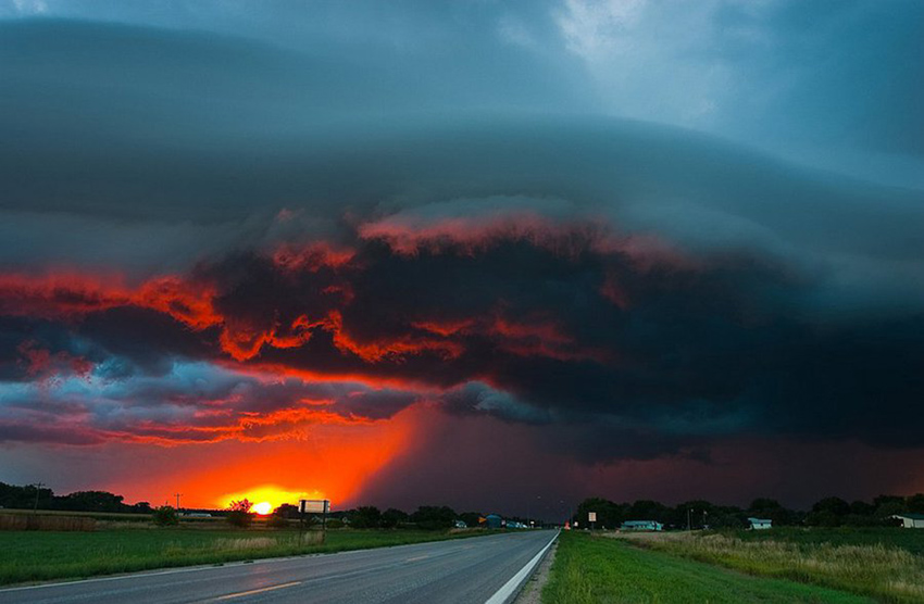 Дневник разлуки-02. Ты уехала... След на асфальте