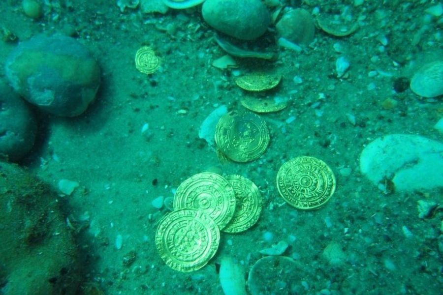 Бросаешь монеты, чтоб снова вернуться...