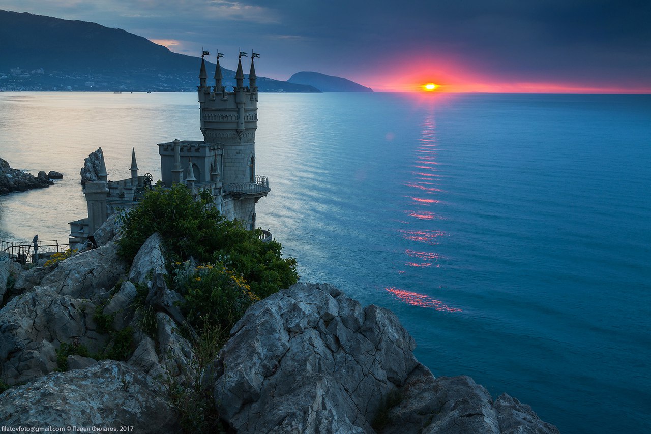 Крымский полуостров Ласточкино гнездо