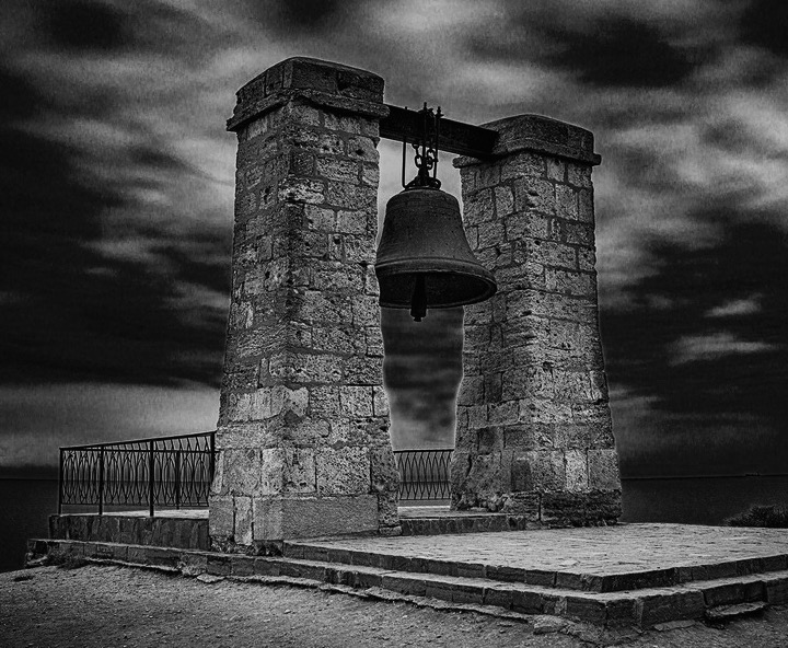 По ком звонит тот колокол?..