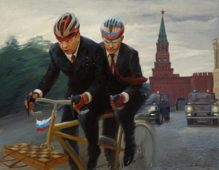 Дмитрий Медведев на велосипеде