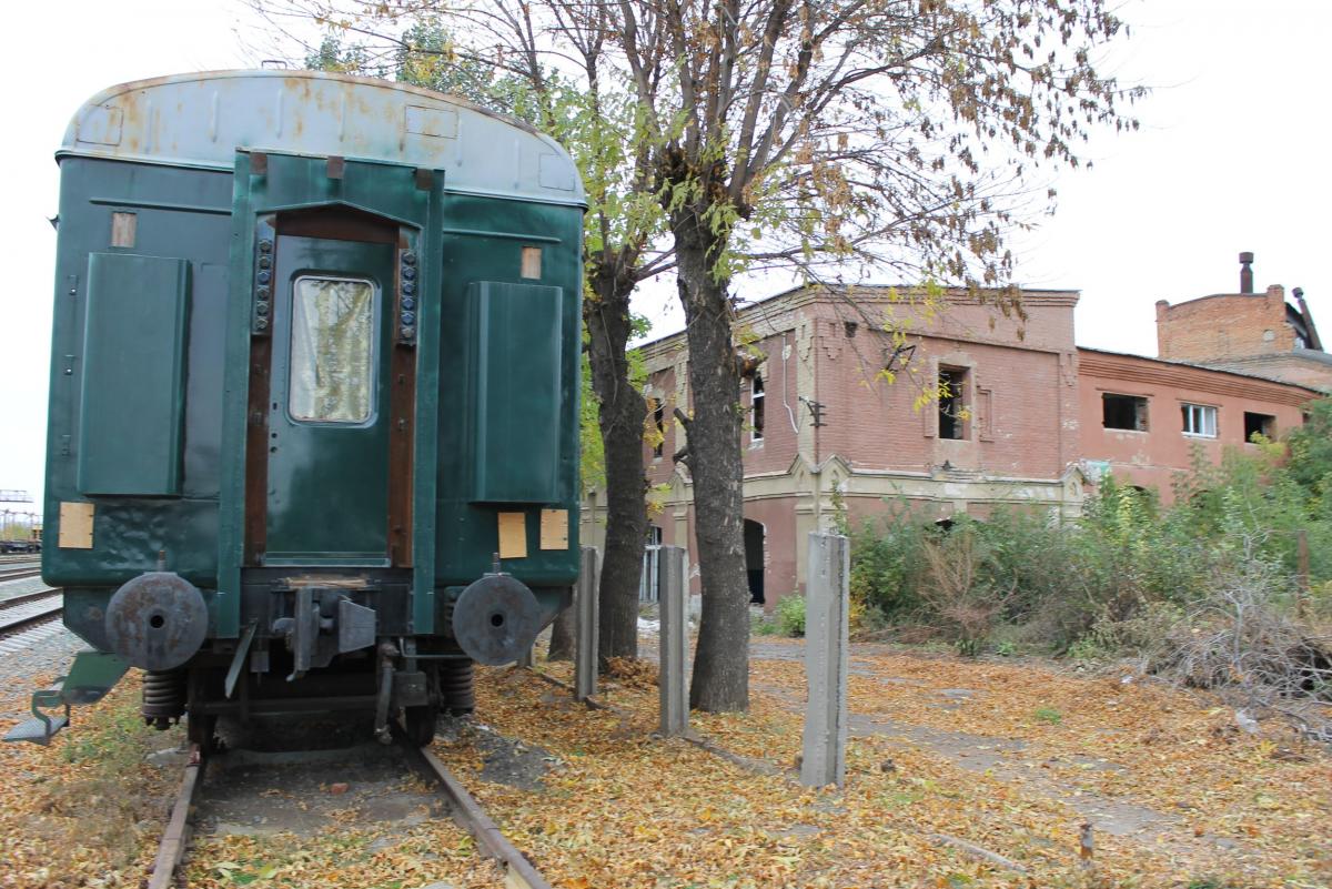 Мы искали на пустых страницах наши имена...