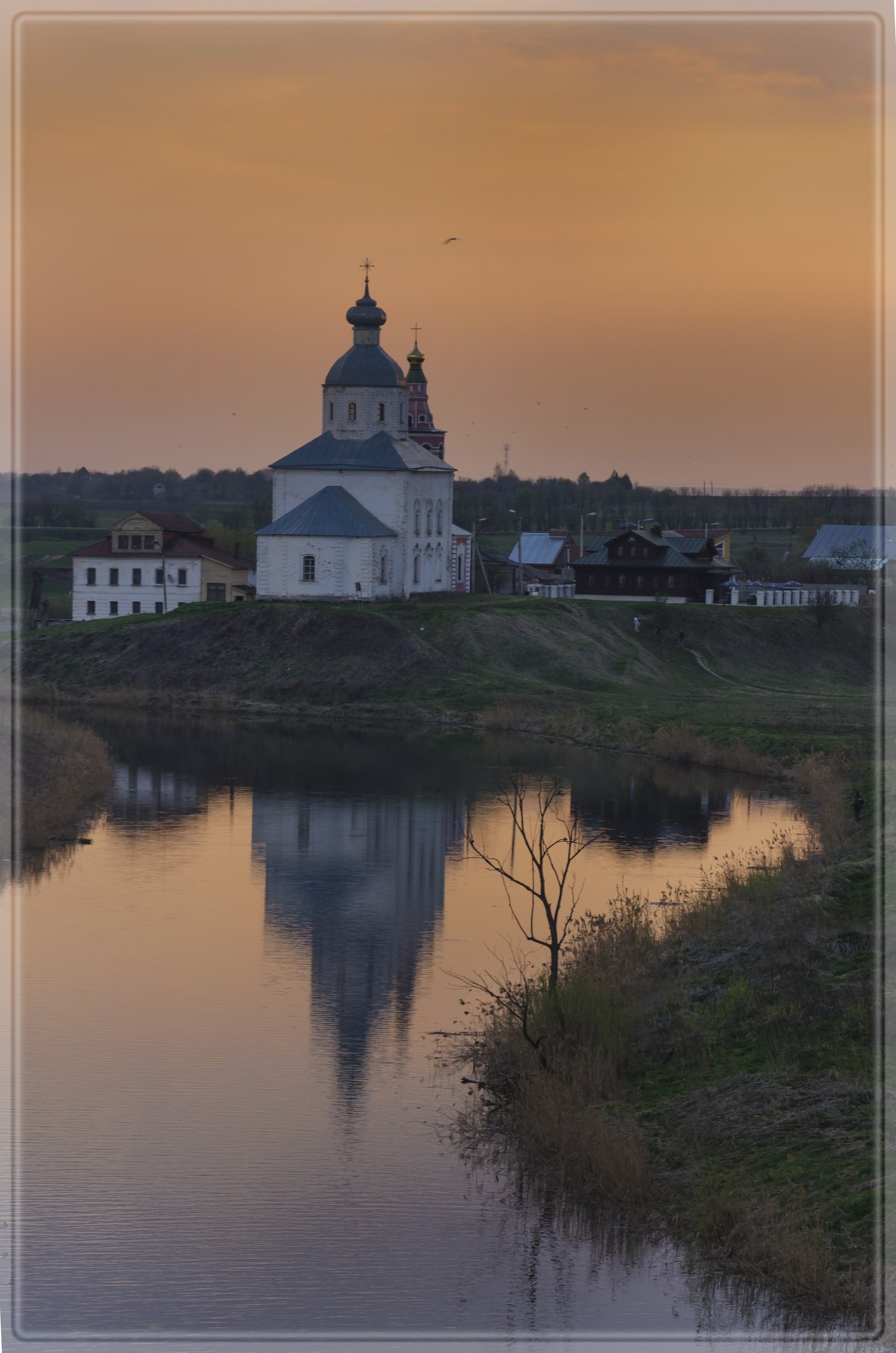 Звёзды в небе жемчужною россыпью