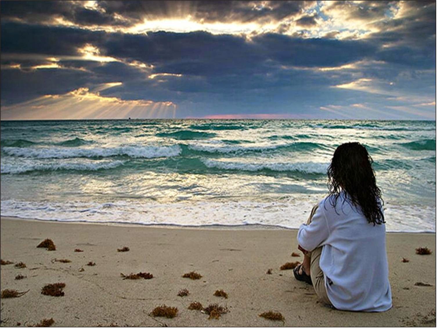 Жизнь незамужней женщины. Девушка-море. Девушка на берегу моря. Девочка на море. Одинокая девушка у моря.