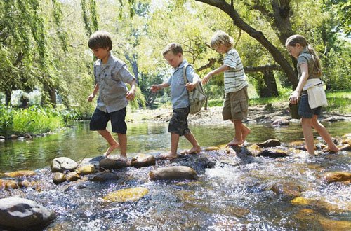 Росы на травах зовут