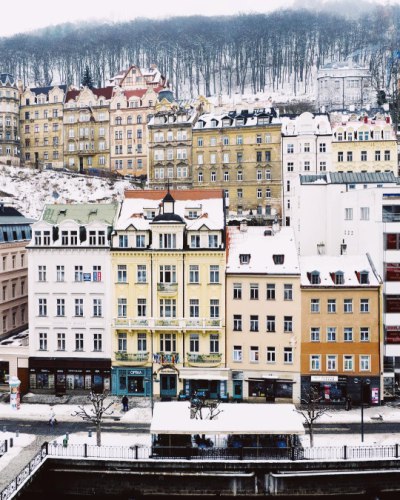 В наш город пришла зима