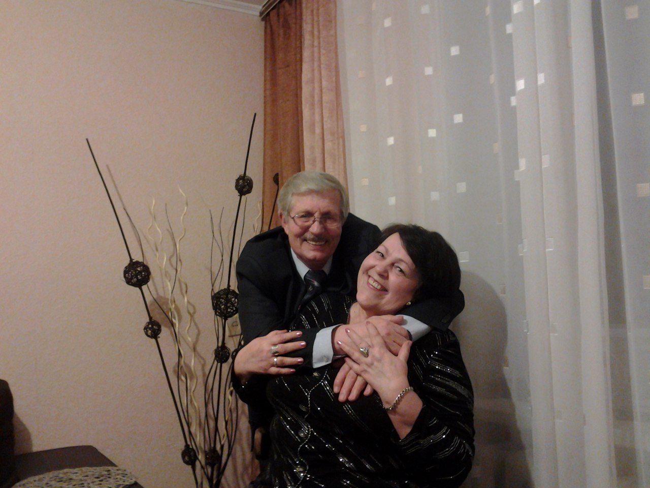 В день рождения жены!