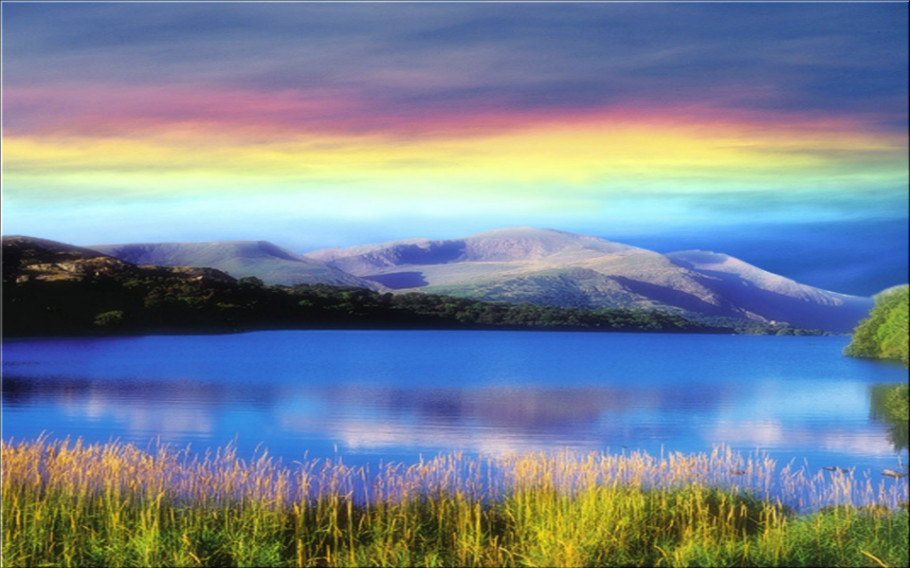 Неба синь объяла землю...