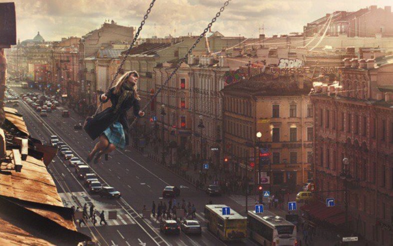 Ей было тридцать-тридцать два на вид