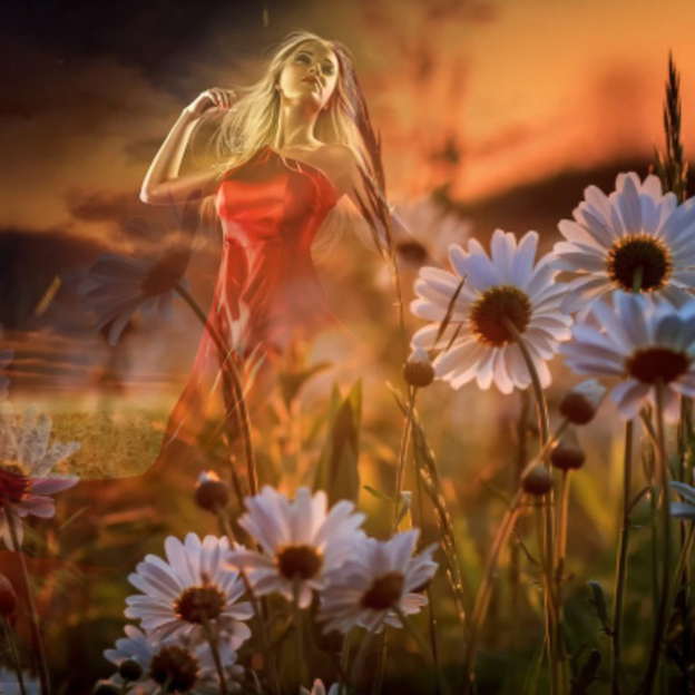 Ты и вправду - богиня и жрица...