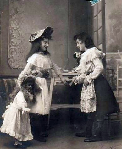 Старые подруги против любви