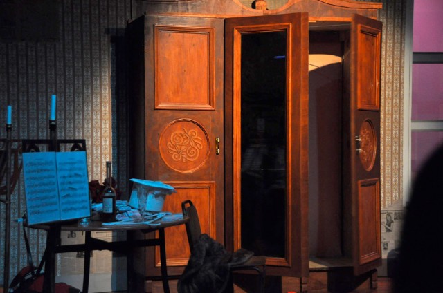 Пальто и Чудак