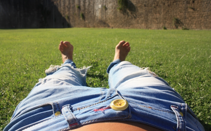 Всё носит нас