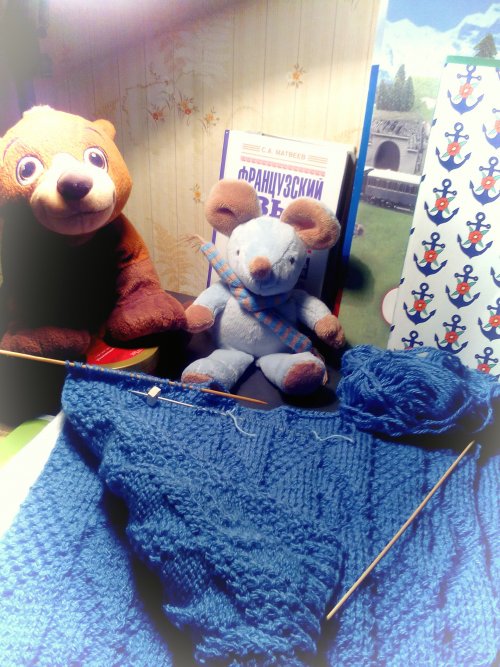 Едет бабушка жутко опасная...