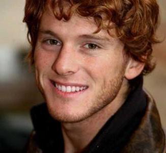 Я влюбилась бы в блондина...