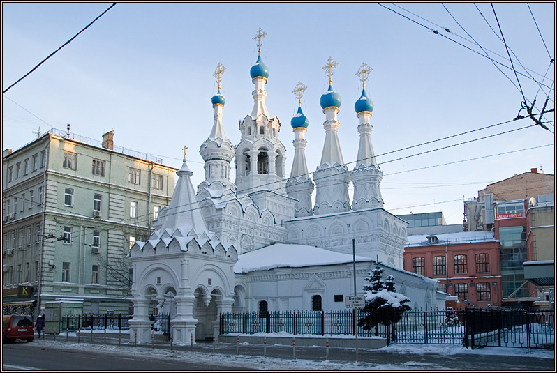Церковь рождества пресвятой богородицы москва. Храм рождества богородицы в путинках. Храм рождества богородицы в путинках в москве. Храм рождества богородицы в путинках. 1649-1652-в москве храм рождества богородицы в путинках.