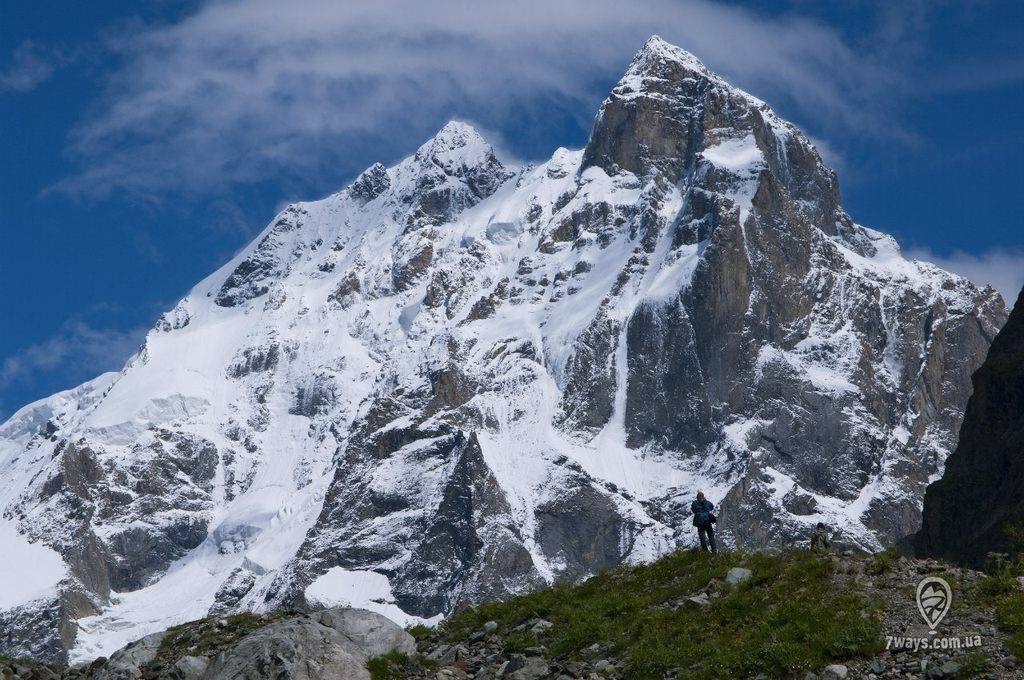 Редеет рать