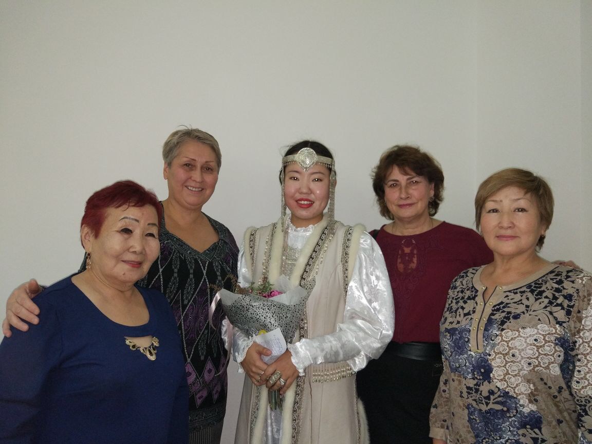 Мать-Земля, когда пела... Хомусу