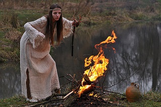 Хвалите ведьму