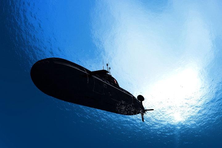 Подводная лодка в океане... (Лера Верли) / Стихи.ру