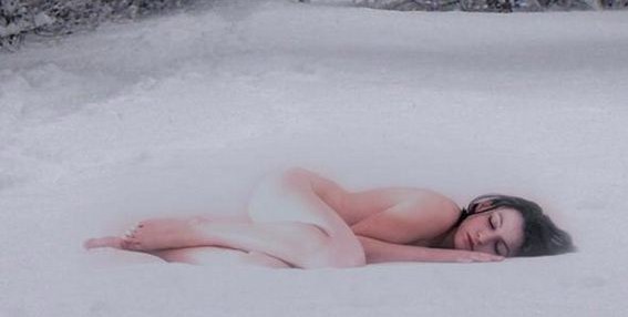 262. Ты влюблена в Снежинки?