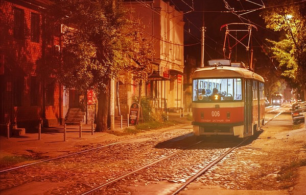 Давай поедем на трамвае...