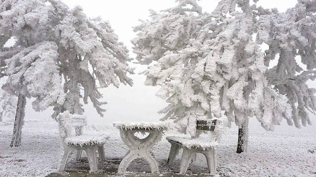 Проходит время