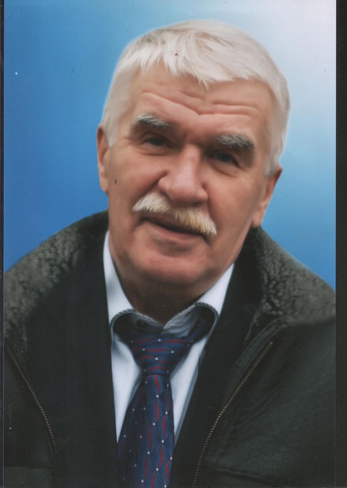 Другу детства Володе Кучеру