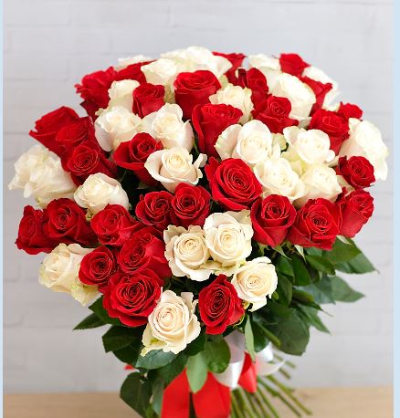 Навстречу мне свои протянешь руки