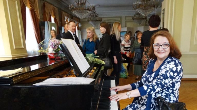 О любви я пою