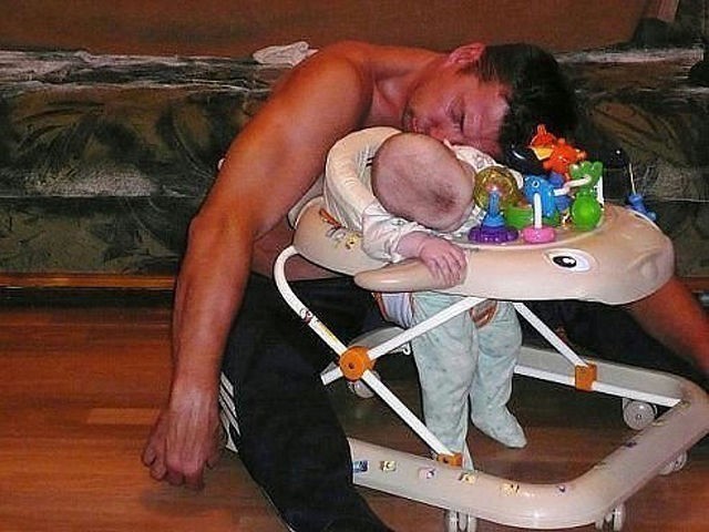 Папа устал, он с сыном водился