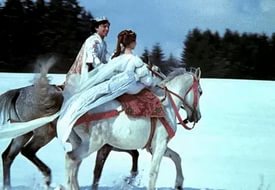 Мир как будто в плену ворожбы...