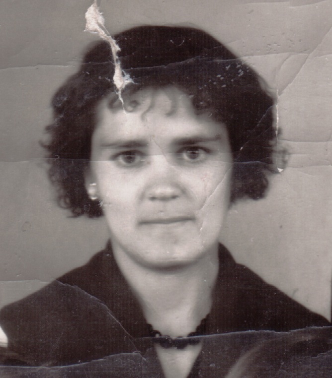 О маме. В её женственности проявлялся свет...