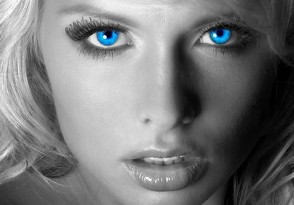 Синеокая блондинка