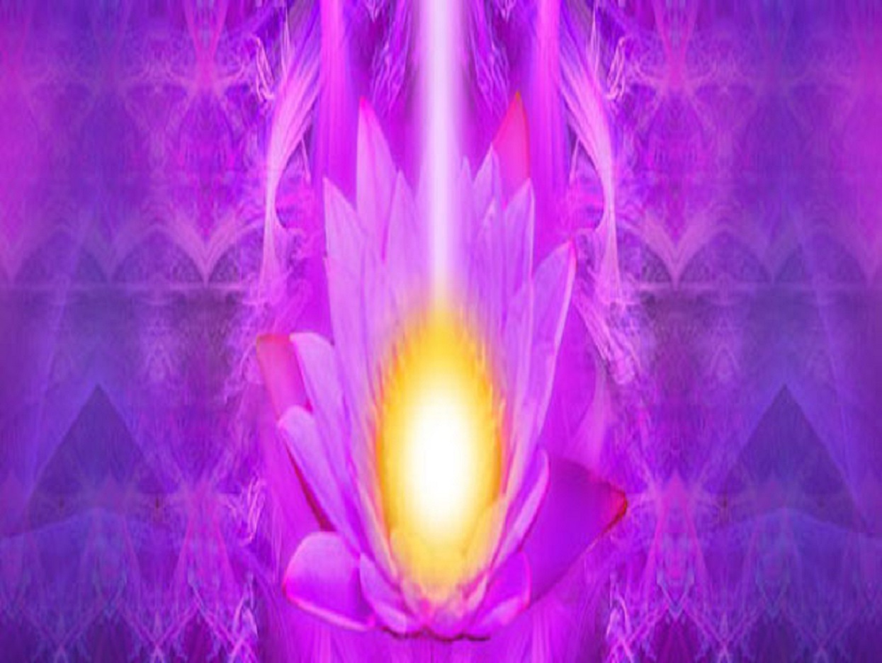 Пламя сен. Фиолетовый огонь сен Жермена. Фиолетовое пламя сен-Жермена медитация. Фиолетовое пламя для очищения. Энергия фиолетового пламени.