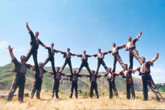 Пьянит Армянский танец