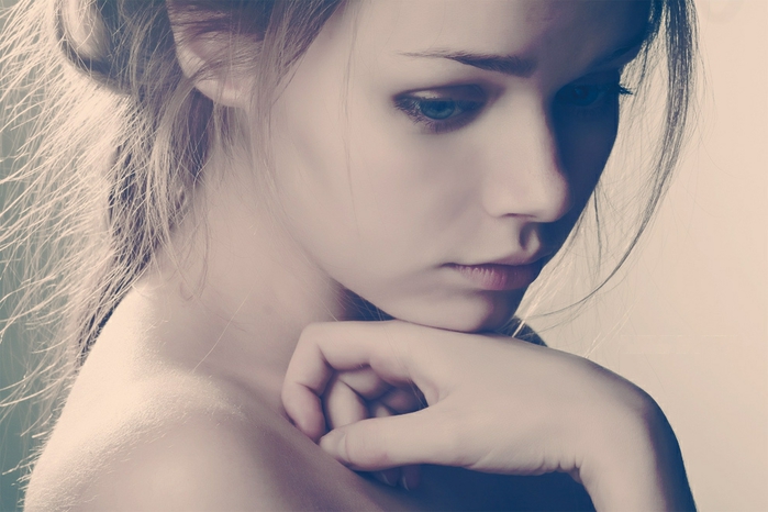 Скрипнула дверь...