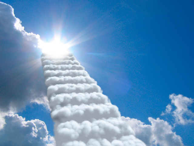 плывут по небу облака...