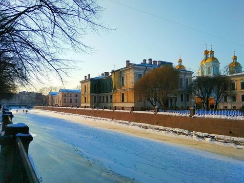 Март (Ирина Ли) / Стихи.ру