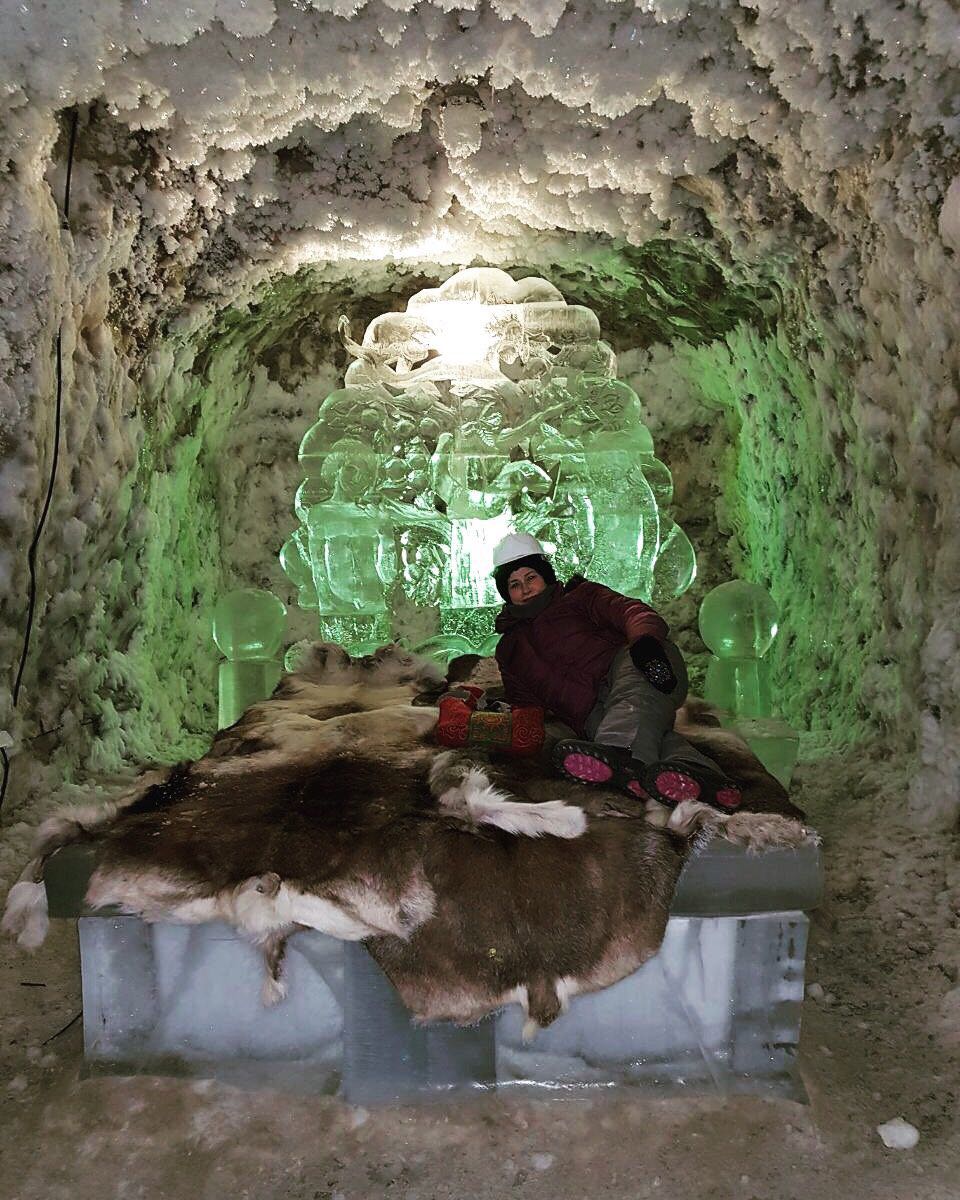 И посланием к Царственной стали...