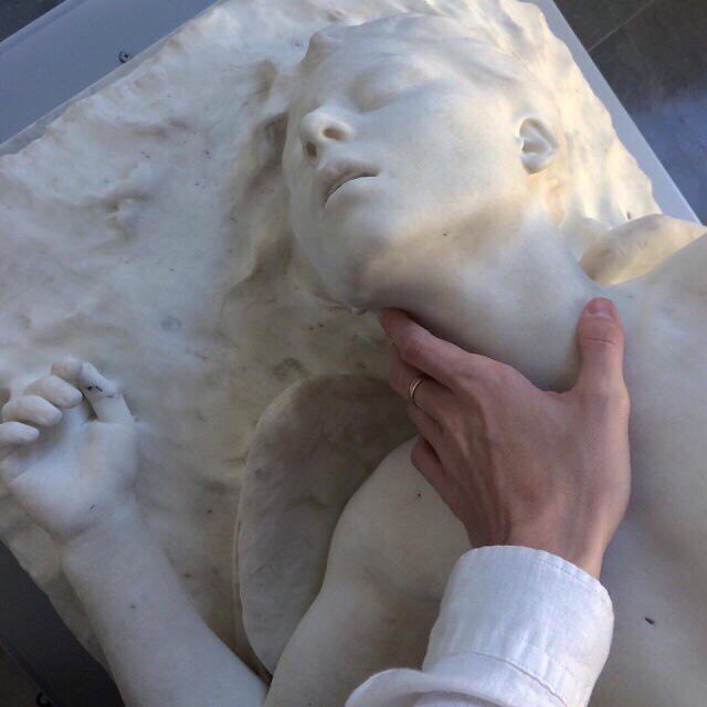 я такая жалкая