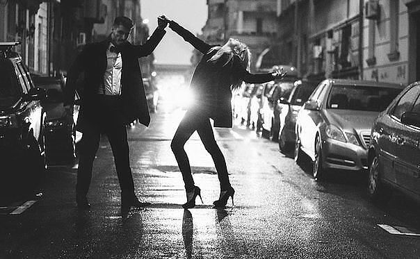 Щасливi! Перевела Светлана Груздева