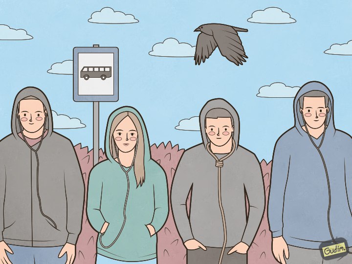 Пятничная жиза в наушниках с накинутым капюшоном