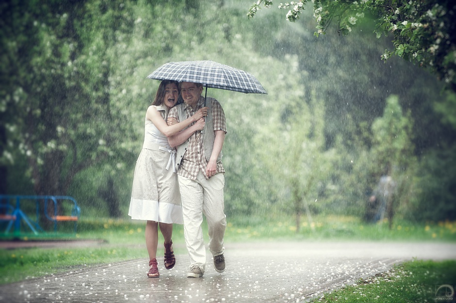 любовь под дождём.