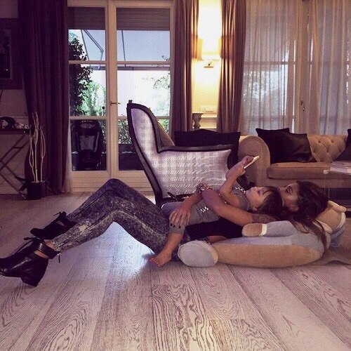 Далекие друзья