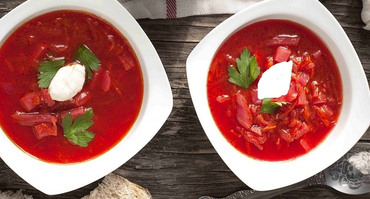 Две половинки густого борща...