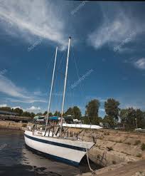 Кораблик бумажный