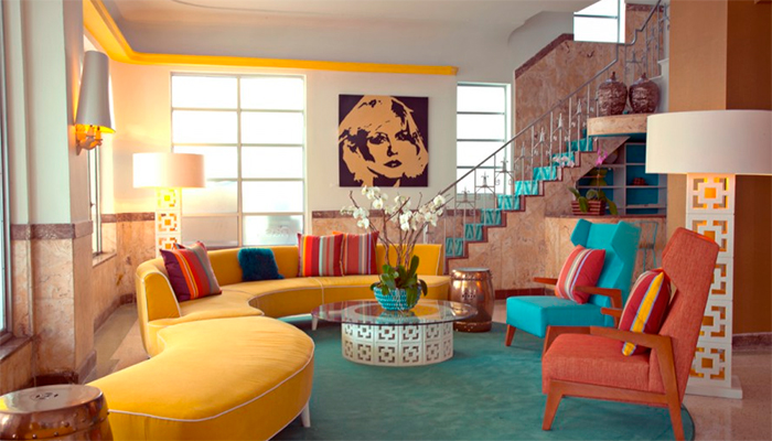 Умершие цветы в вазе